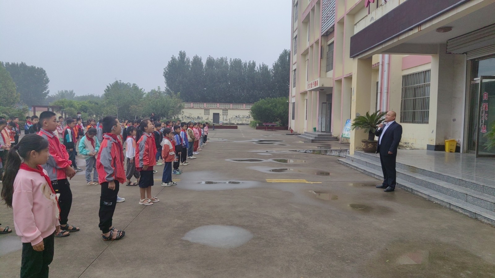 6e115cb3315bc76fe01bc1403ae8361