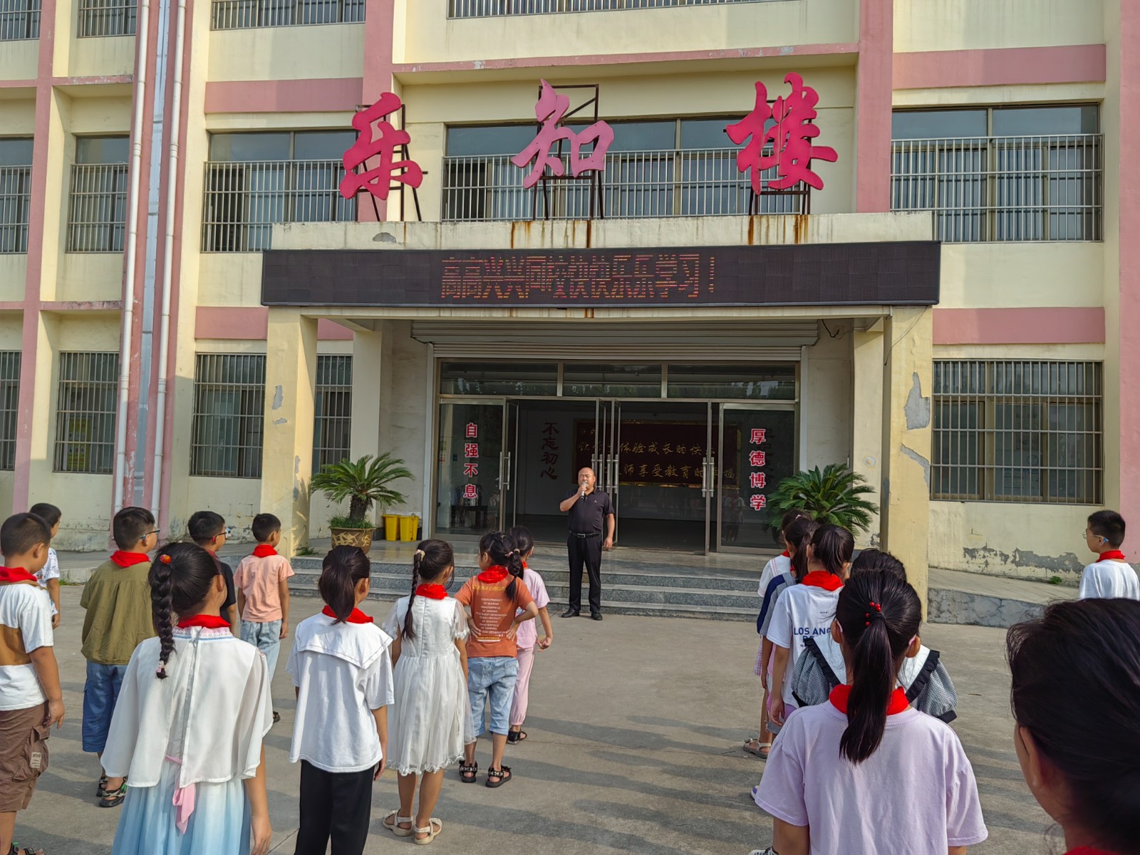 b60cea95b577cce629a1f57b933ea7b