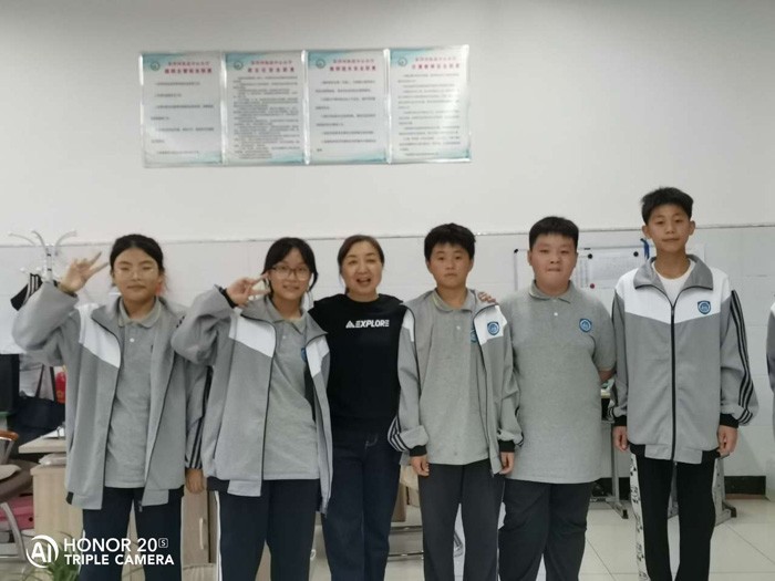 7学生回看老师