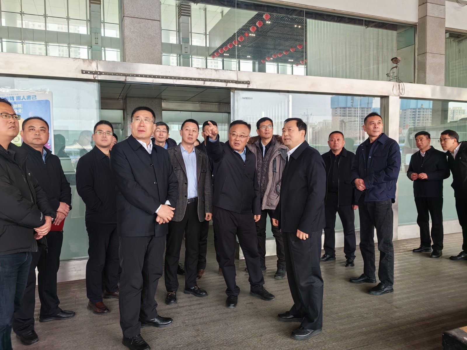 東風汽車集團考察團到交發(fā)集團汽車總站考察調(diào)研