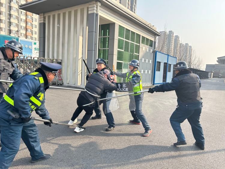 防恐反暴情景演练