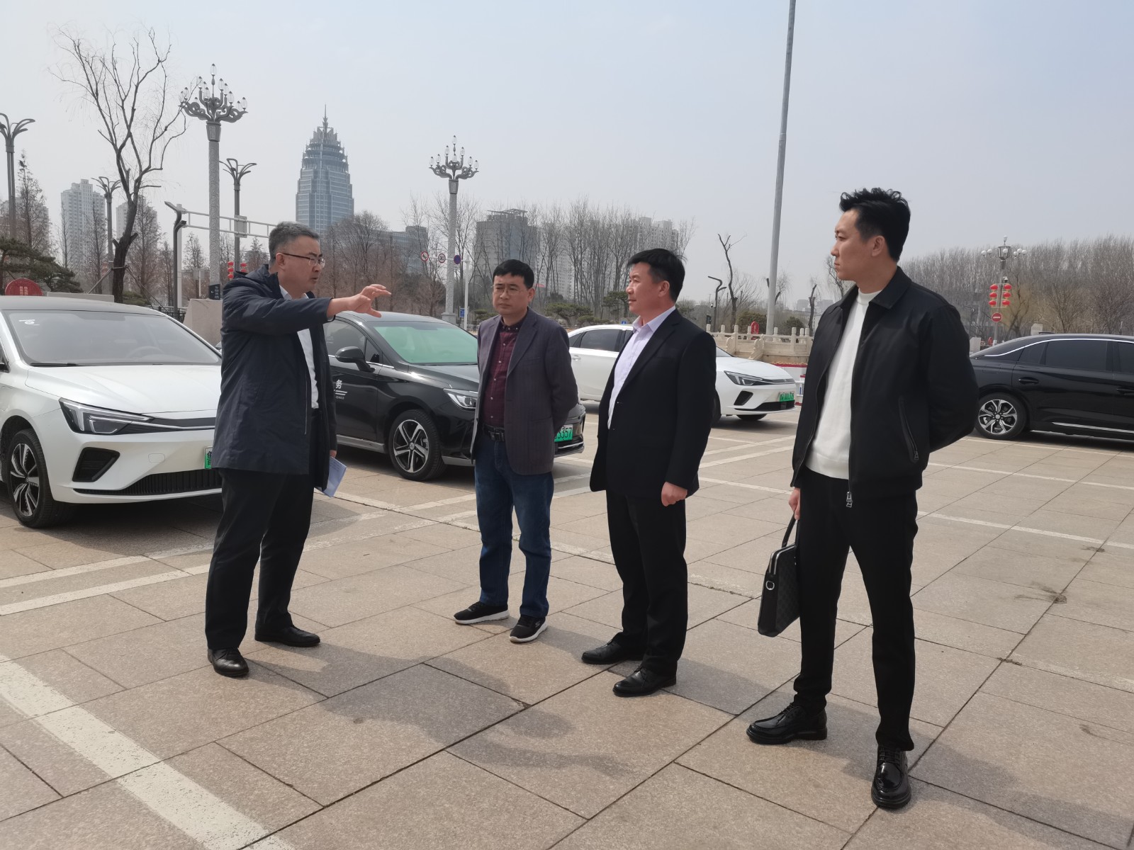 交發(fā)集團(tuán)交投公司調(diào)研學(xué)習(xí)公務(wù)用車管理工作