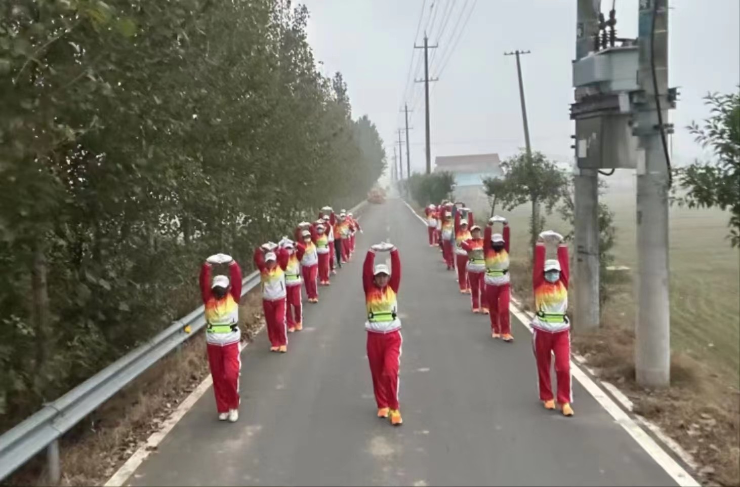 级索镇王晁徒步队2