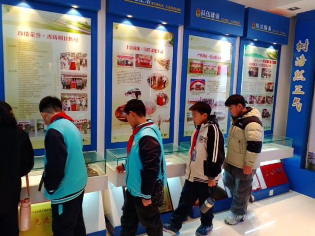 20241128市交通运输综合行政执法大队联合市第二实验小学开展共建活动