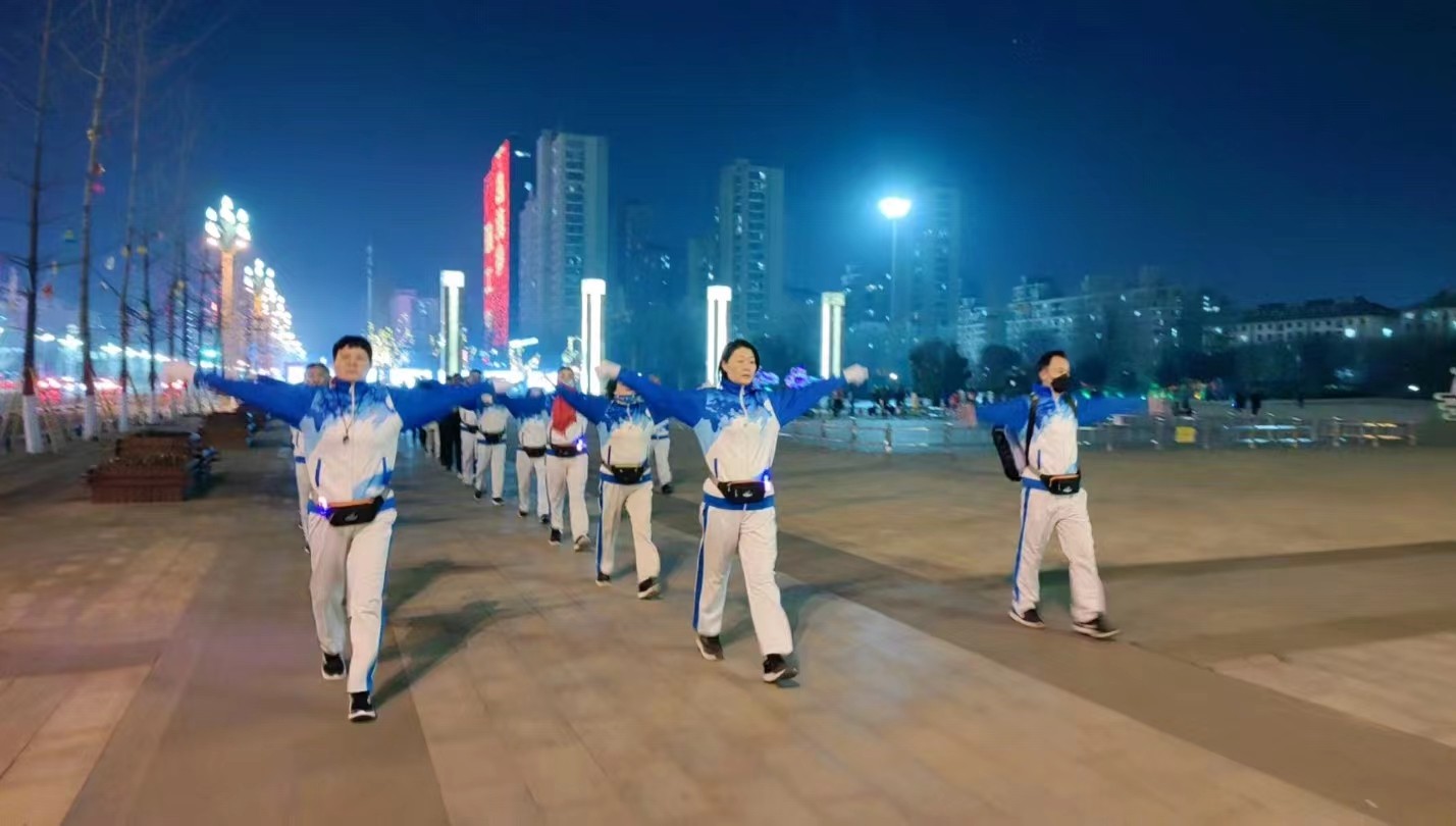 滕州市市民公园健身俱乐部2