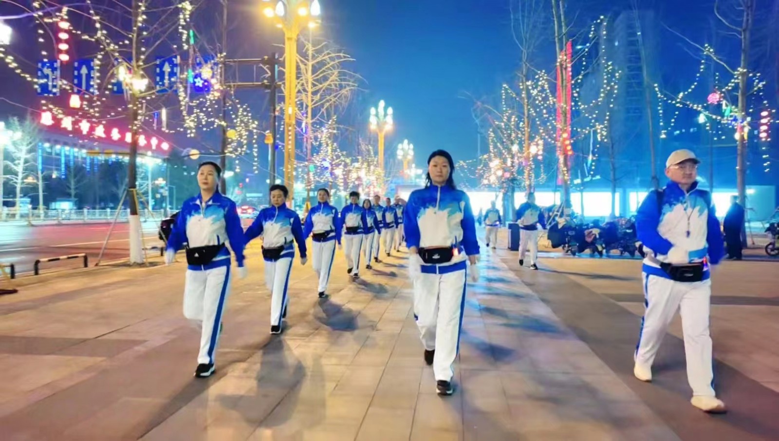 滕州市市民公园健身俱乐部2