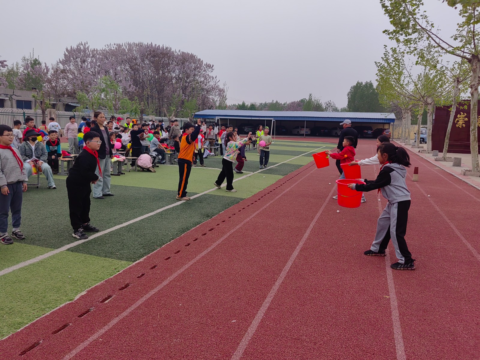 dcc1284704bc70d12a98bf0e1df8427