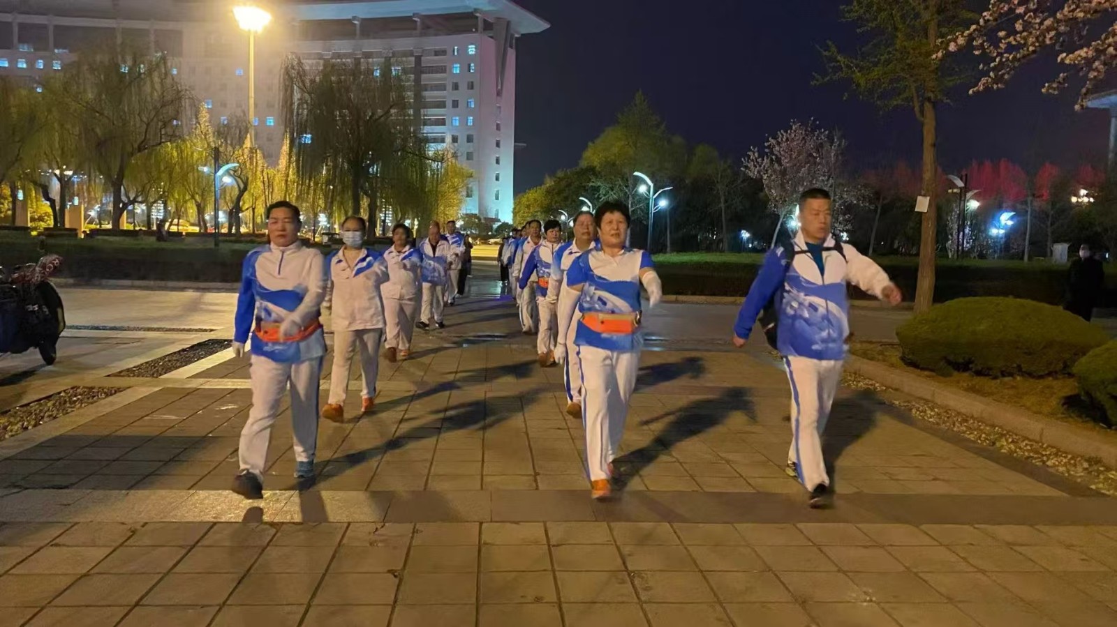 梦金园科学运动健身团2