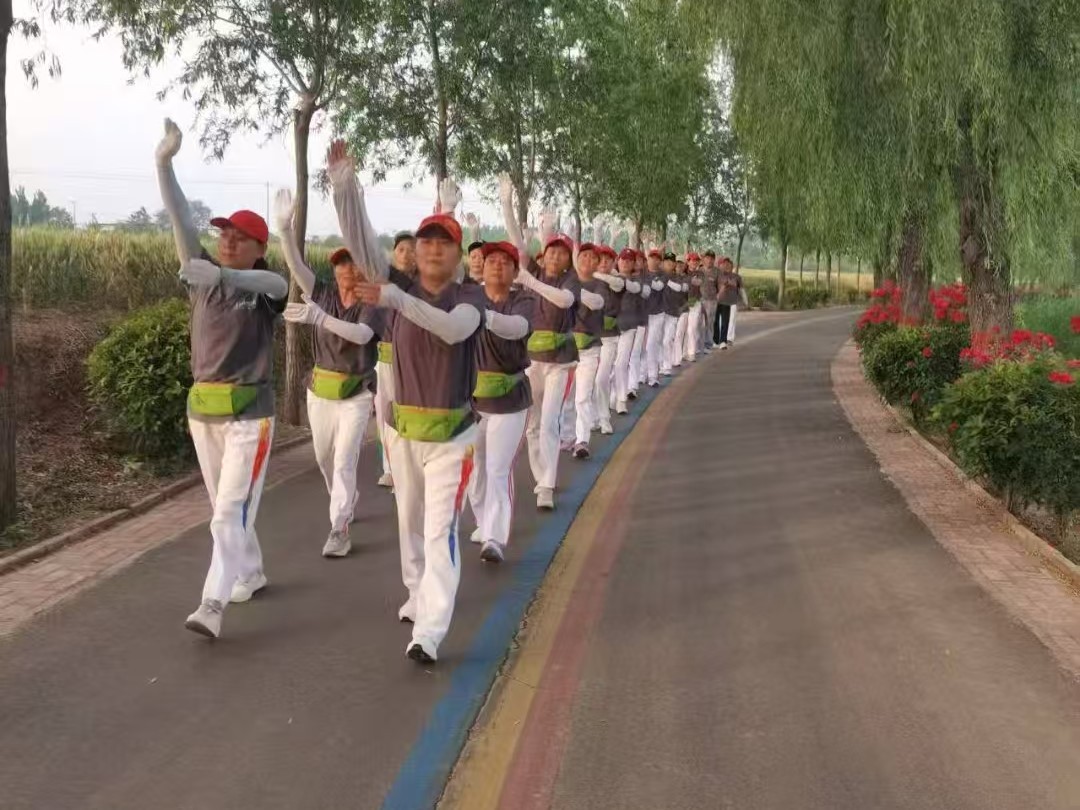 官桥古薛健走队2