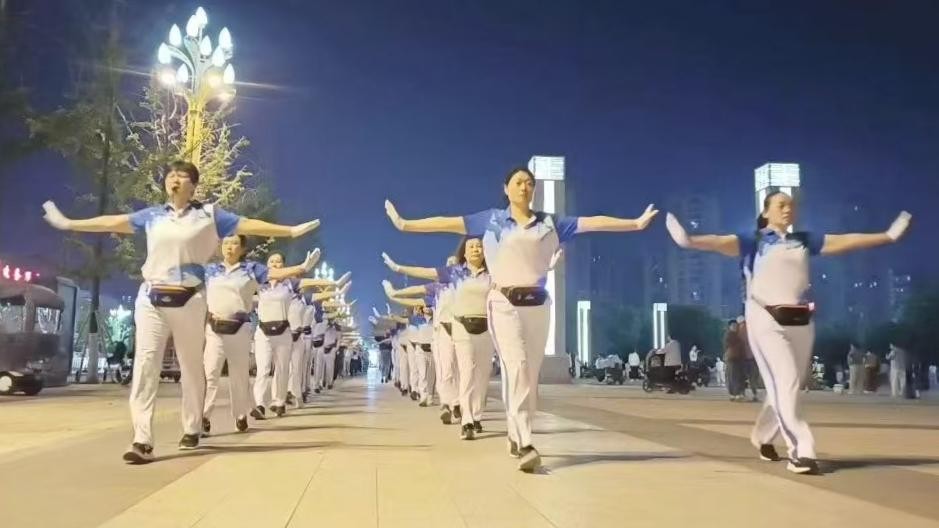 滕州市市民公园健身俱乐部2