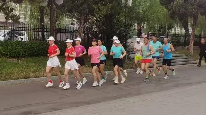 滕州晨跑队2