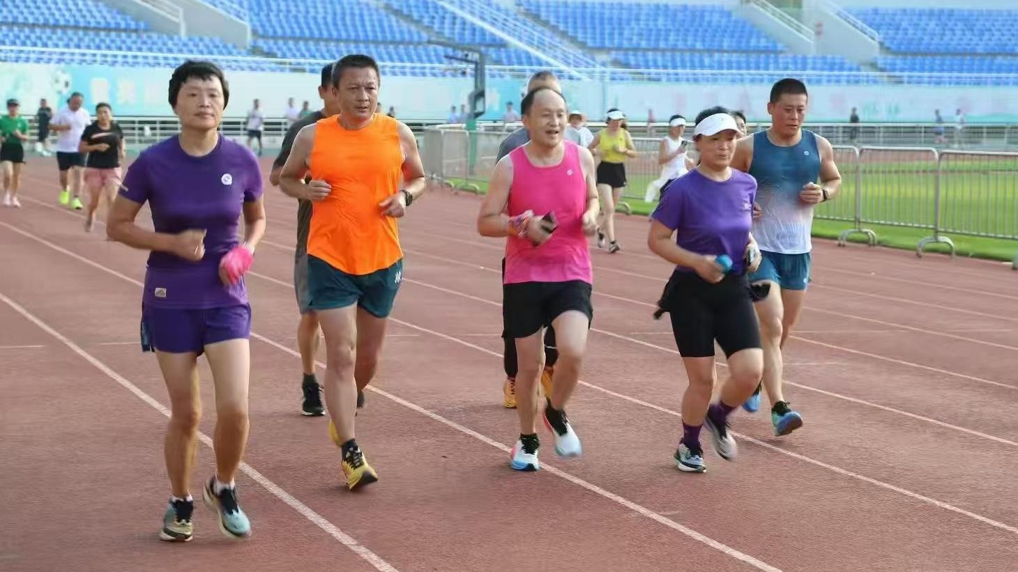 三号赛道滕州跑团2