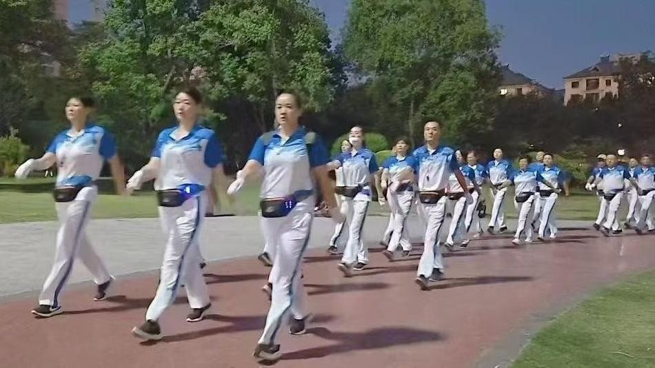 滕州市市民公园健身俱乐部2