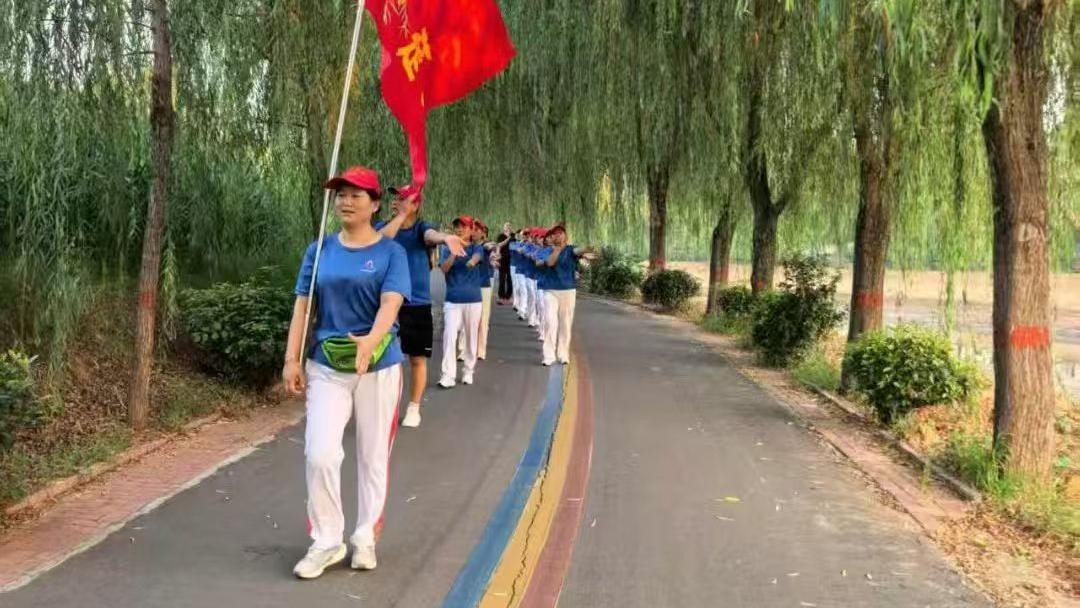 官桥古薛健走队2