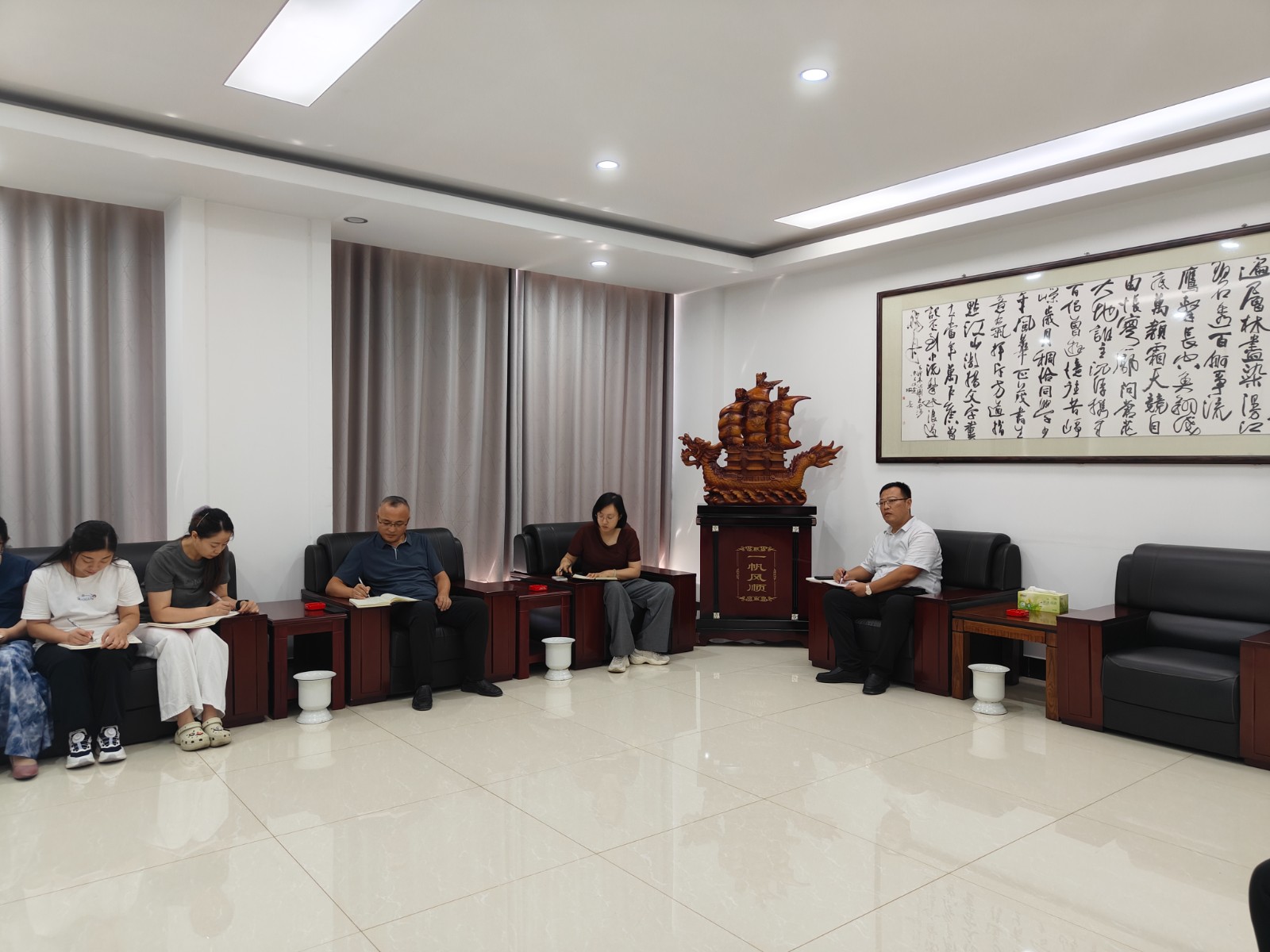 邱杰、闫恬璐
