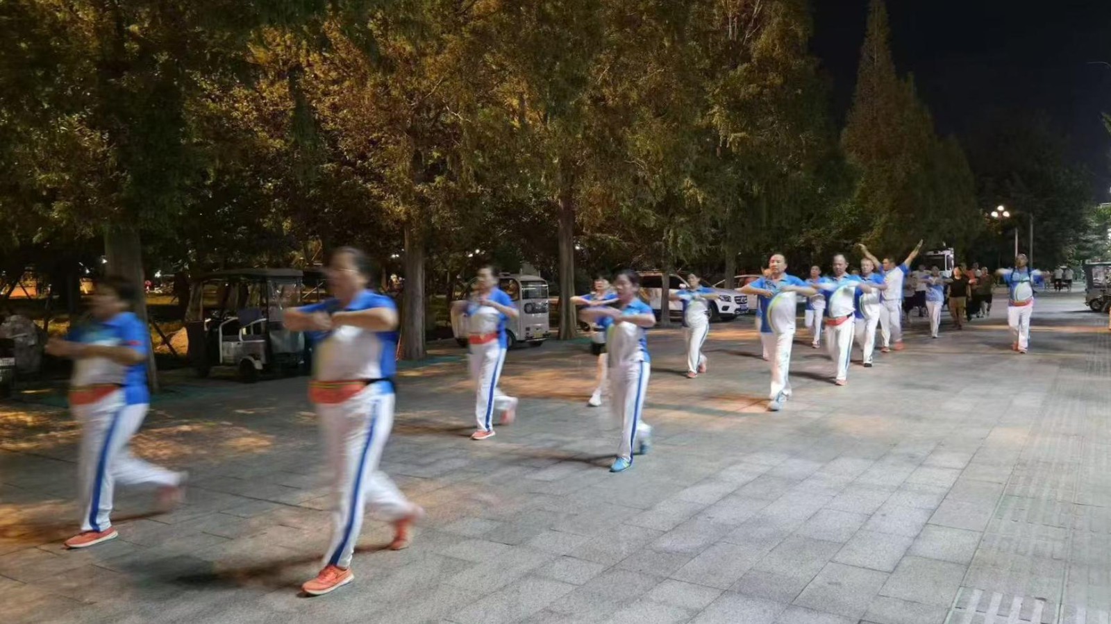 梦金园科学运动健身团2