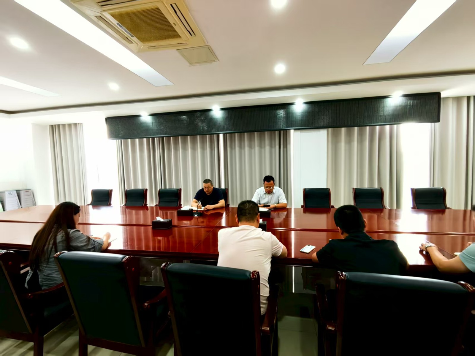 邱书记、刘主任