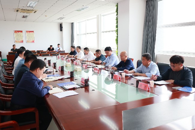 侧着095A6681_副本