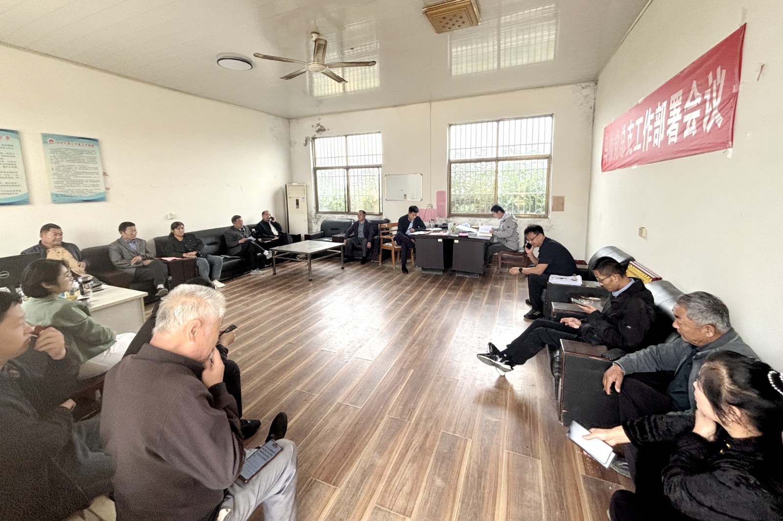 高镇长到马楼办事处督导三资清理和村集体经济收入工作