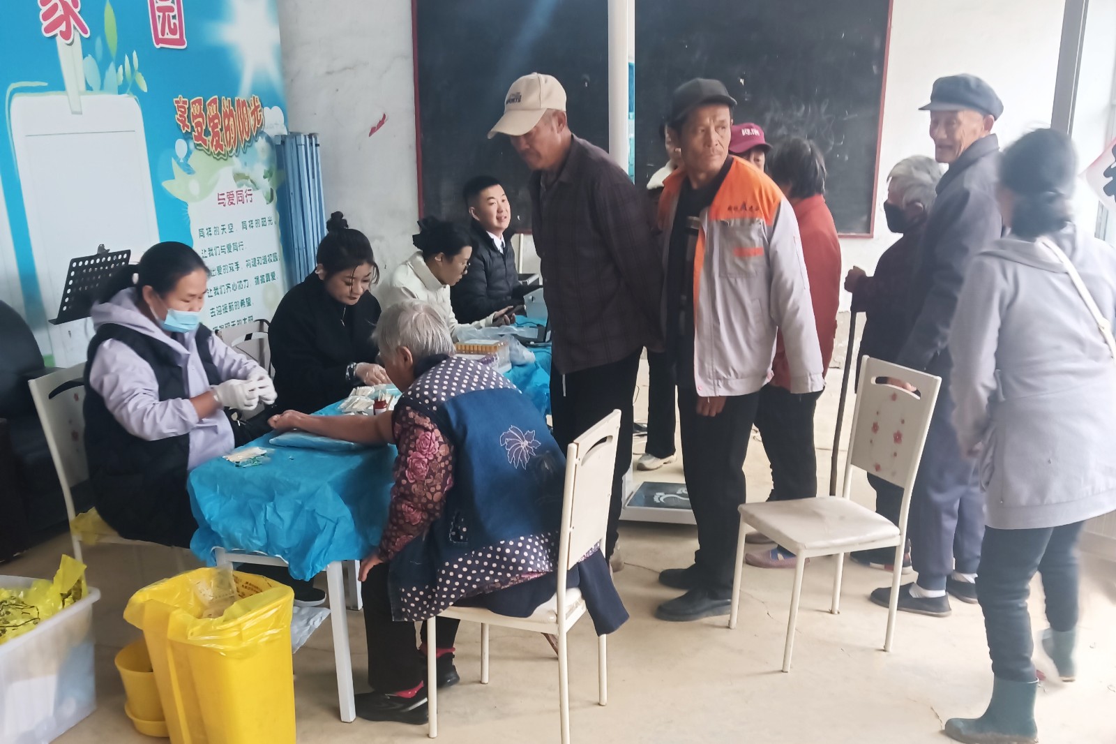 于园村老年人健康查体