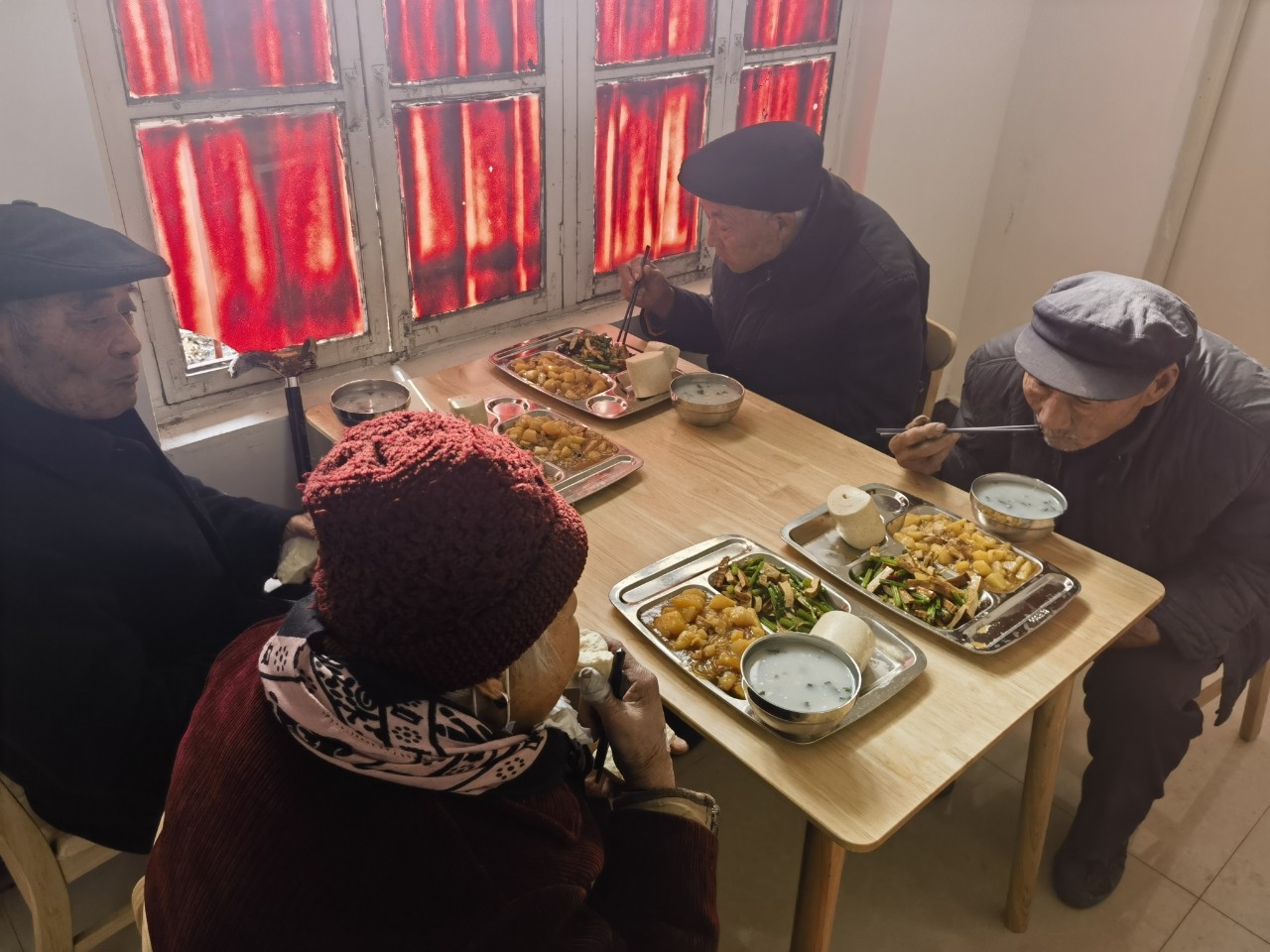 dee63d41001493a234fc26e3e4fc57e9