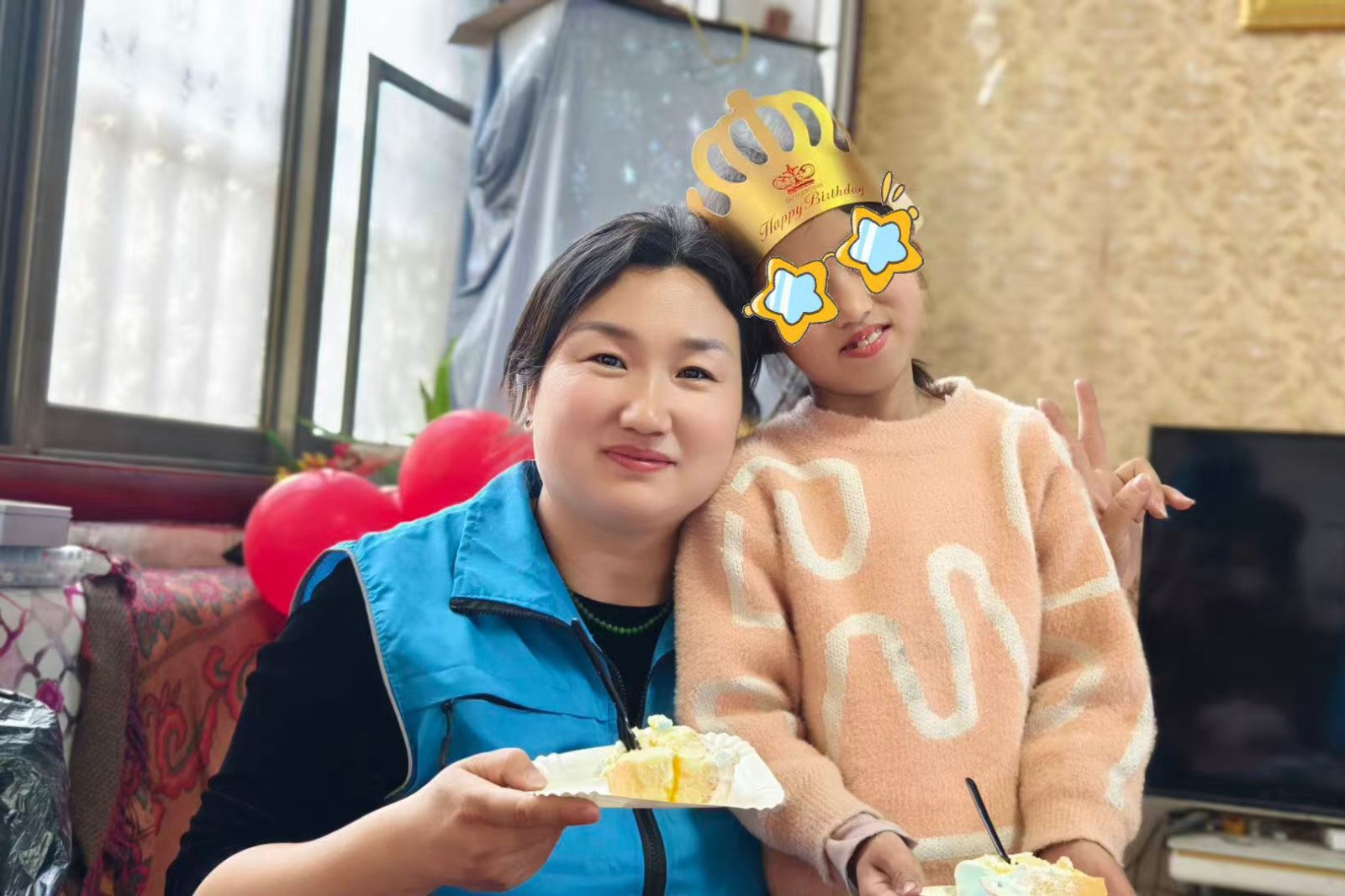 肖红艳为困境儿童开展专属生日会