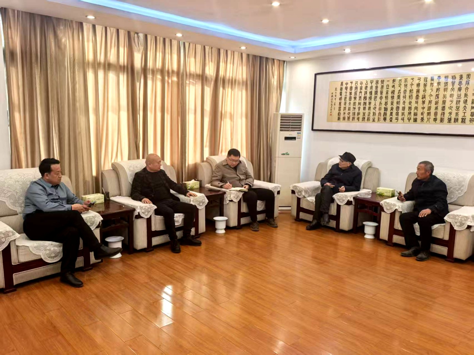 39b5b0352f3574d5e7c85e663ca4c081