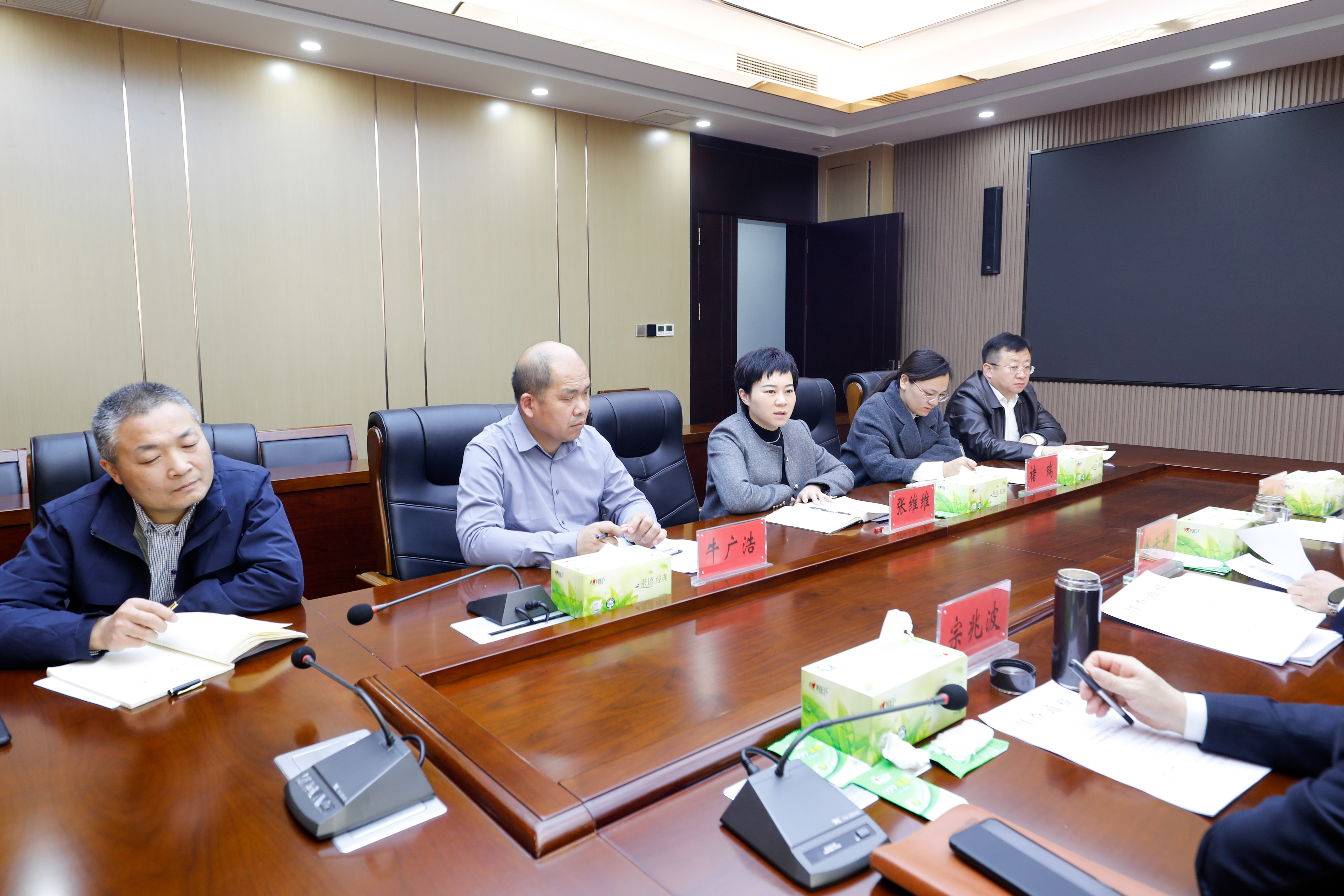 微信图片_2025-12-04_163923_242