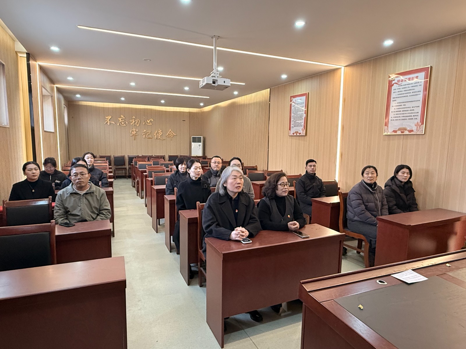 208f75809c2f71068629314c98cd9b70