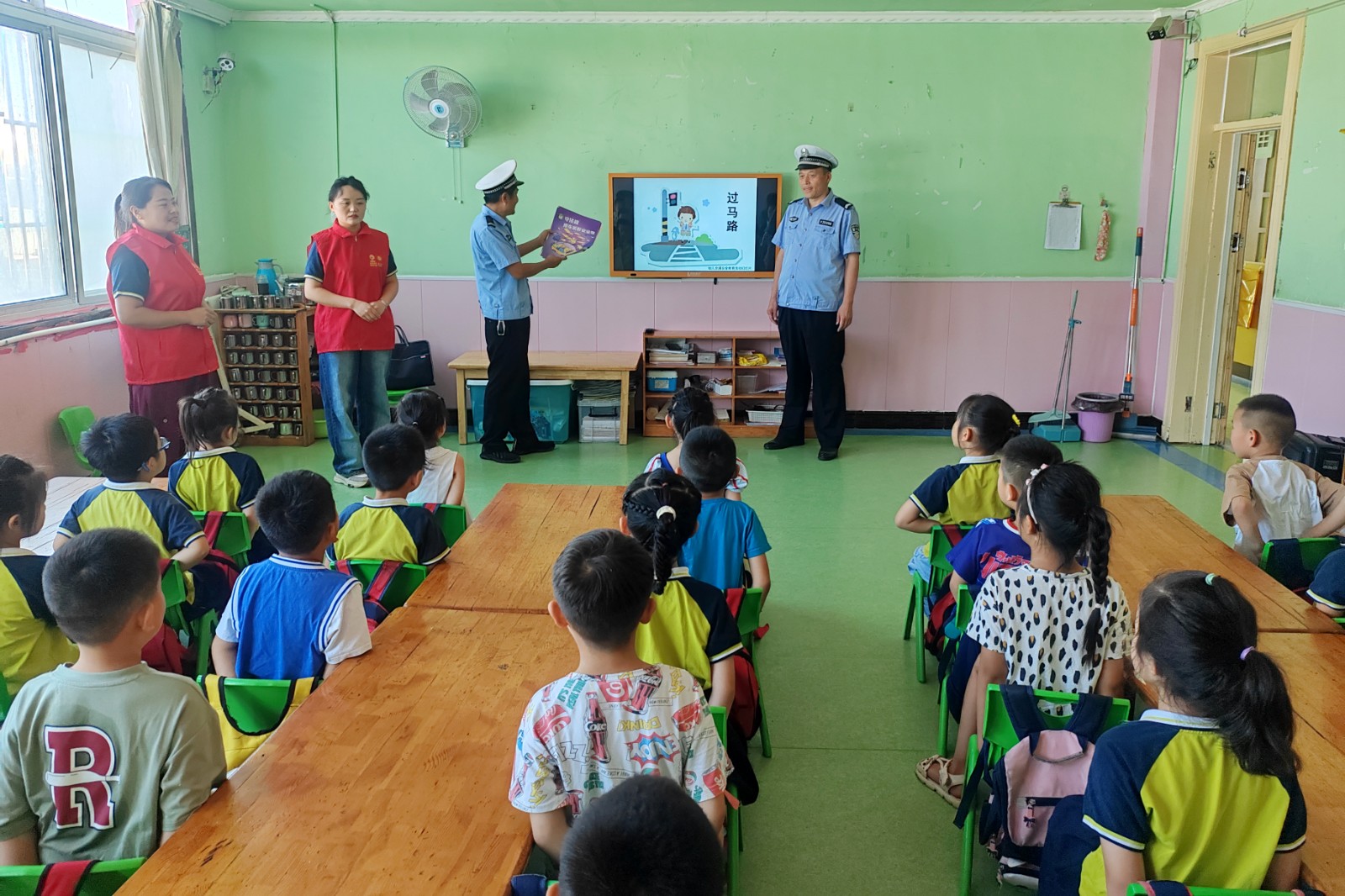 交通安全宣传教育进校园