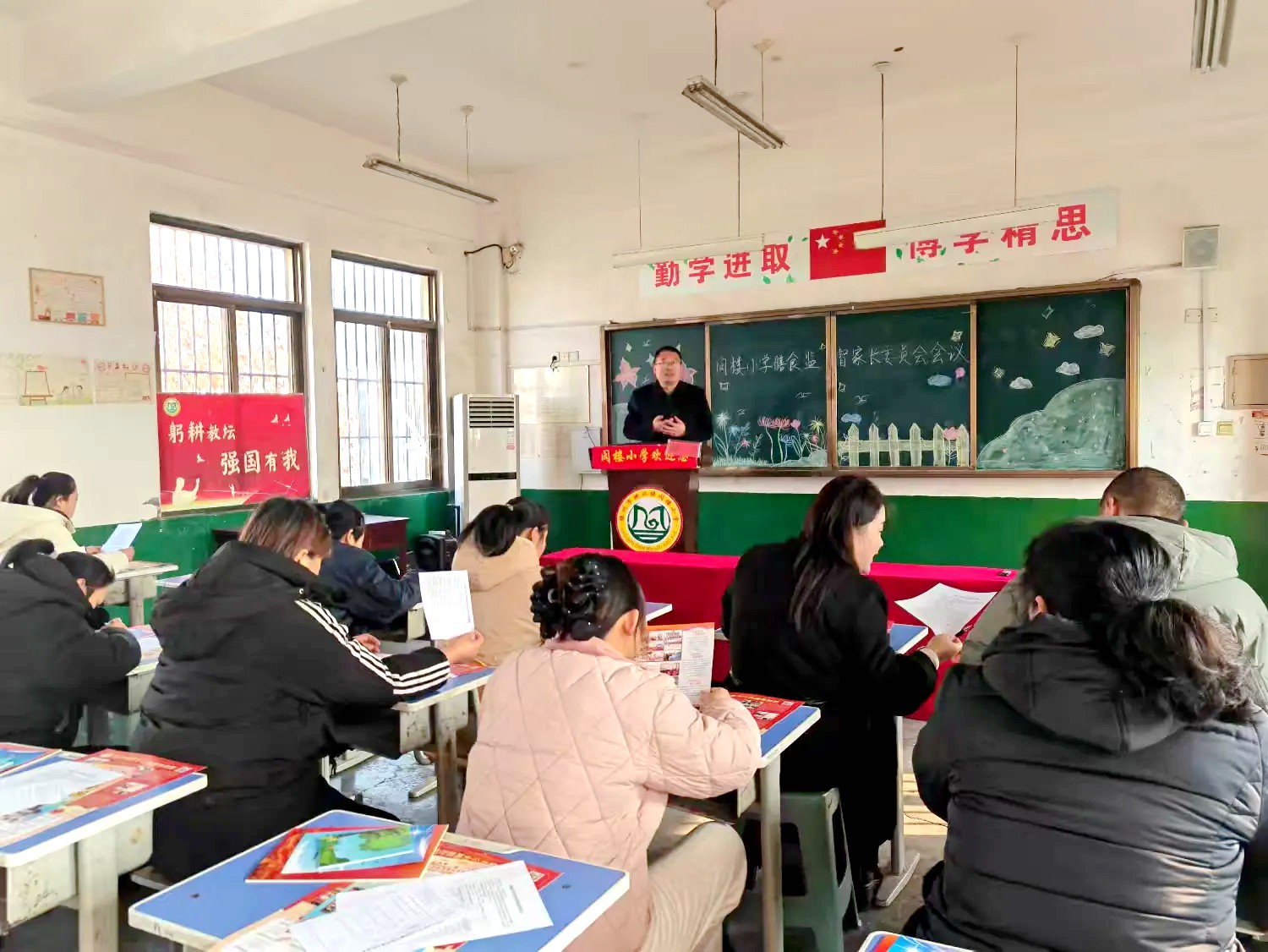 8cad4e0f6cb44b669a6511b21b6950edepand__jpg