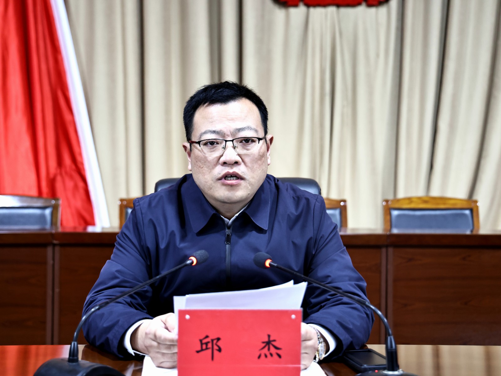 f767065526dd6d1830945adadd4afe33