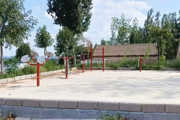 新建健身广场一处1_1