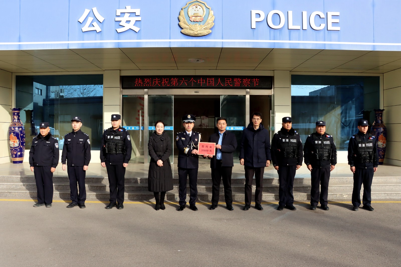 633e4bb14ab46877965a8753a33d08a2