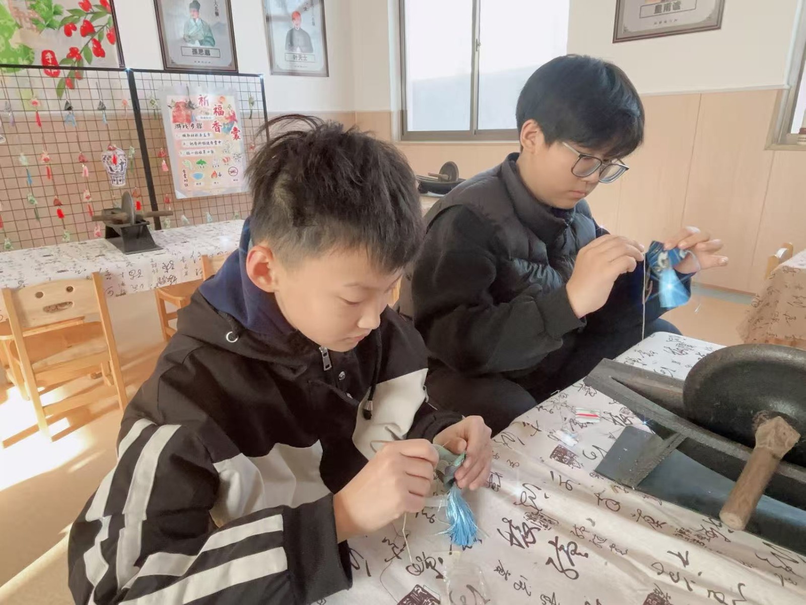 f215865c312bc8c3d28a25ee28097165