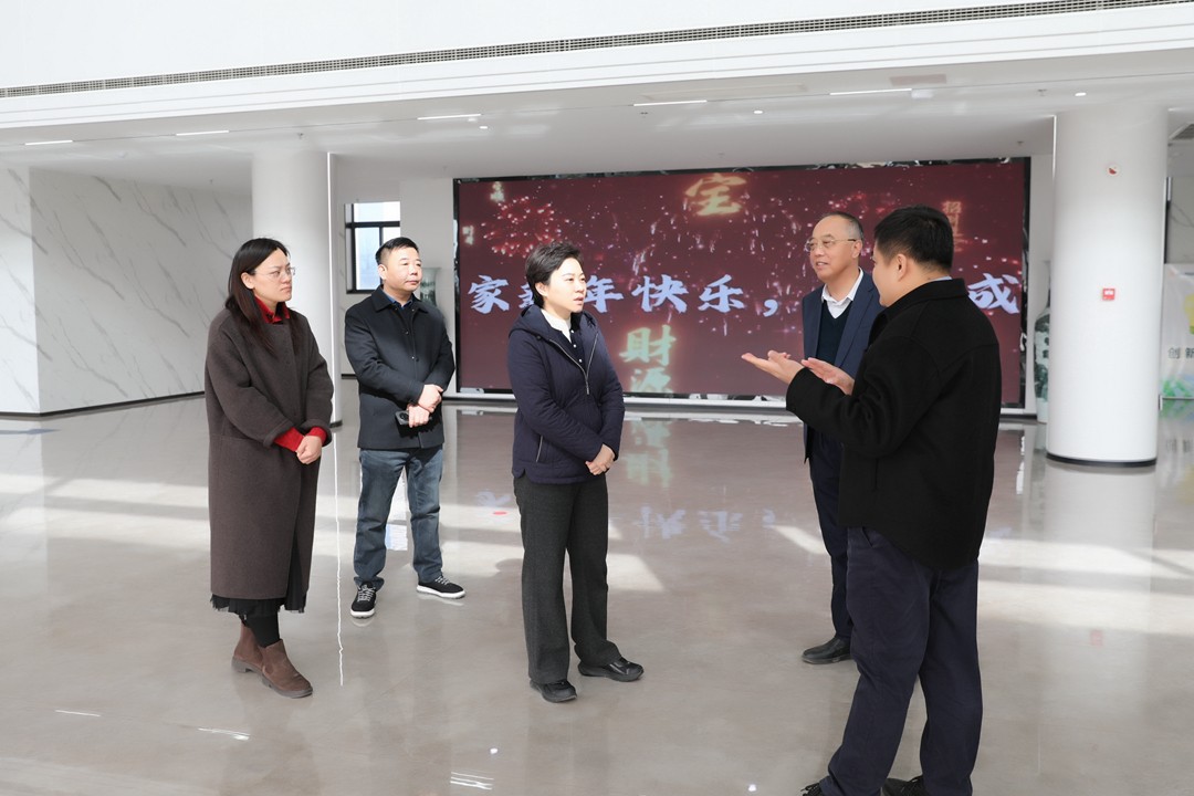 f475698873c289d9d6c4992b67719ffe