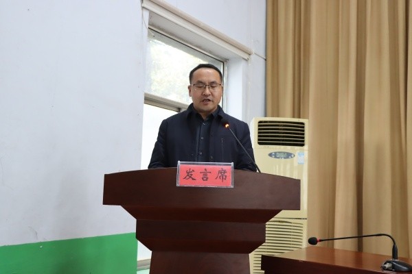 8d725741a120d047341d7fc3682781d9