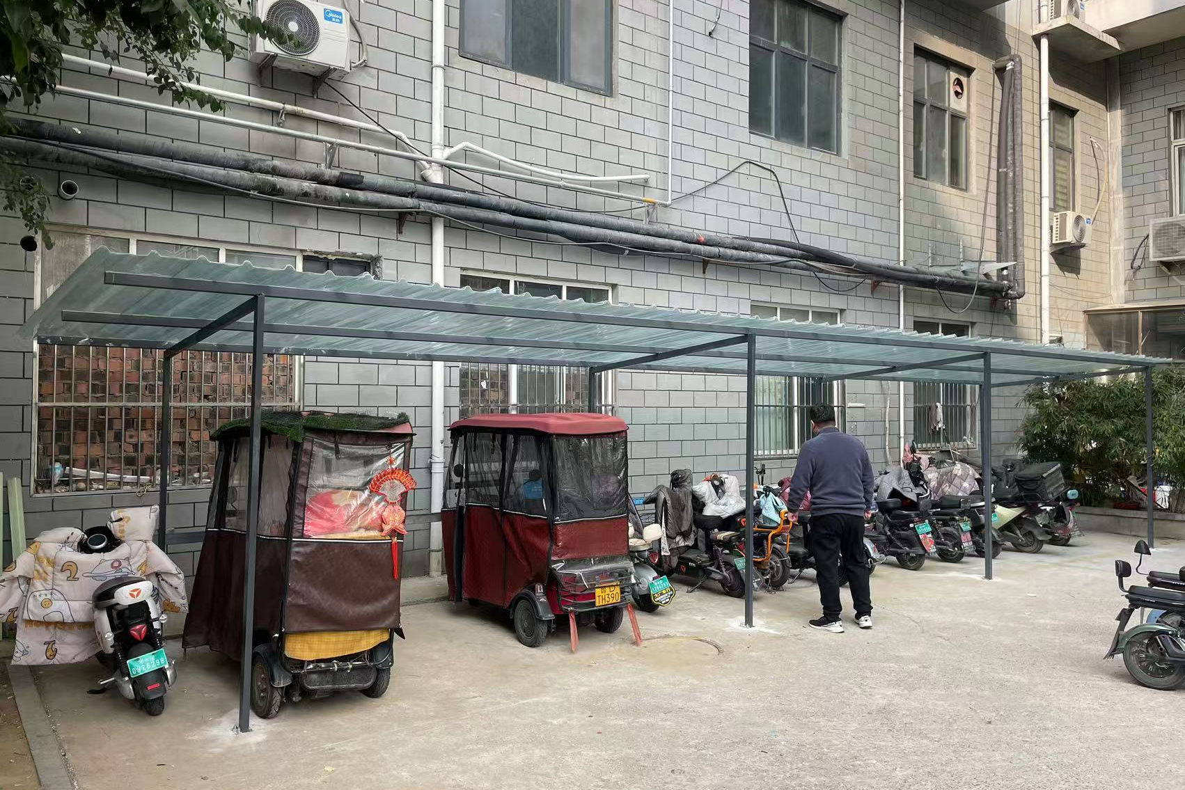 9117d905333e67d67117d548fc5f56f8