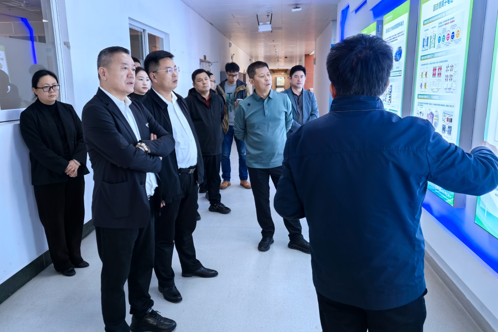 6b4c2a40e534d11d7780a64e639b6930