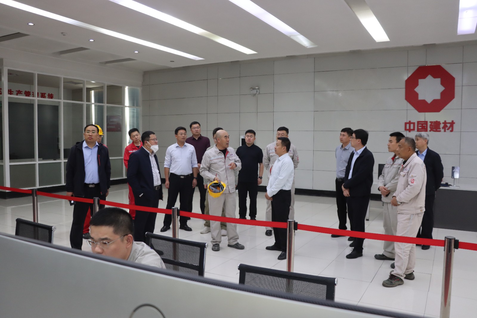 f7f17982931543bd689d7f8fc20f2681