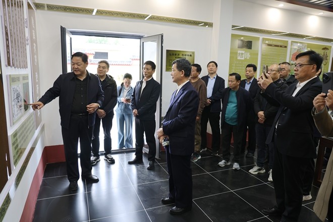 薛国文史馆_副本