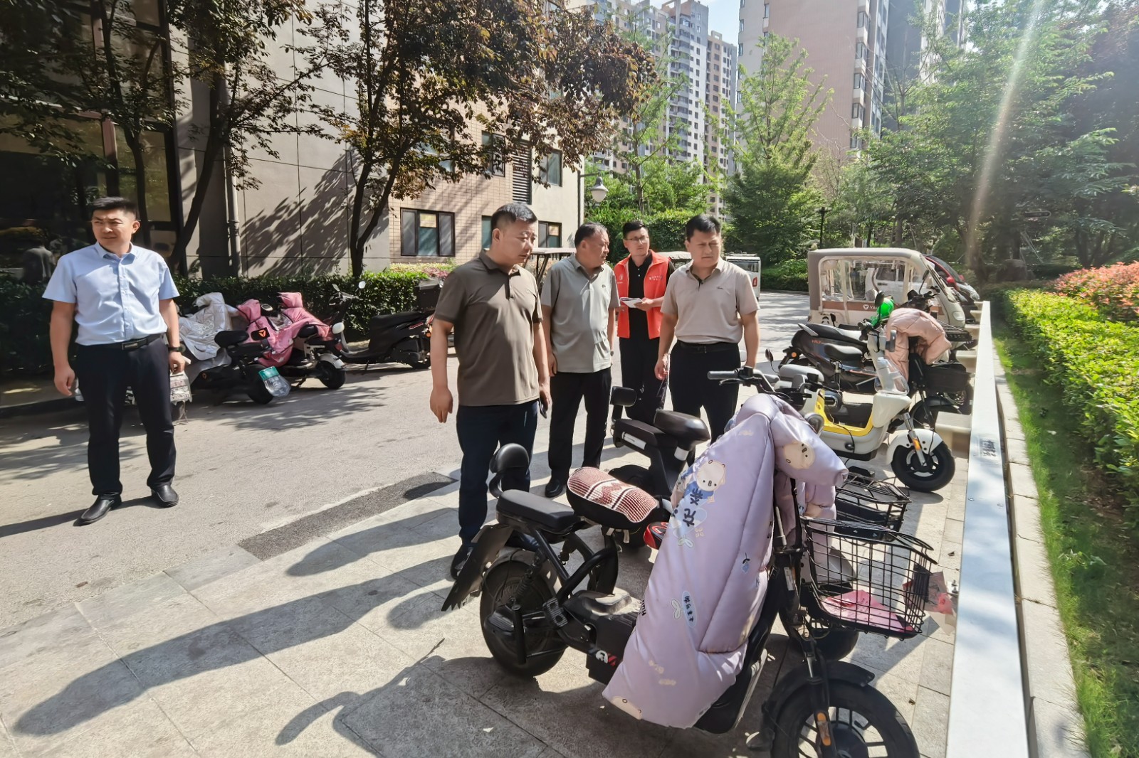 李维东