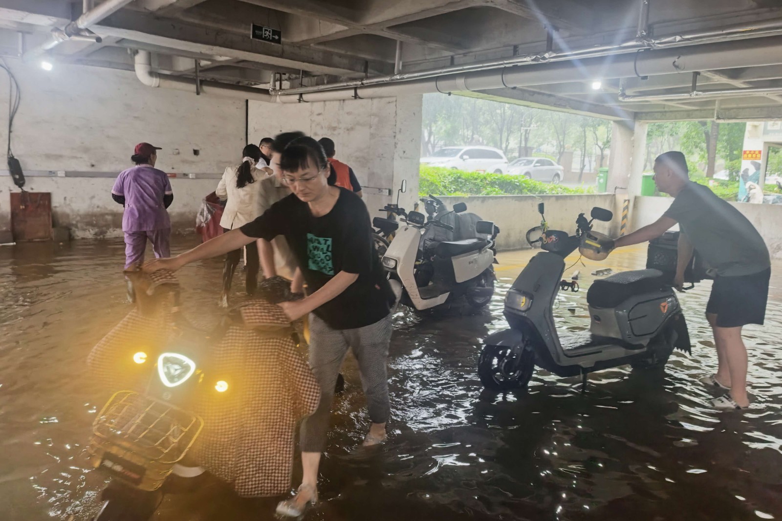 李敏