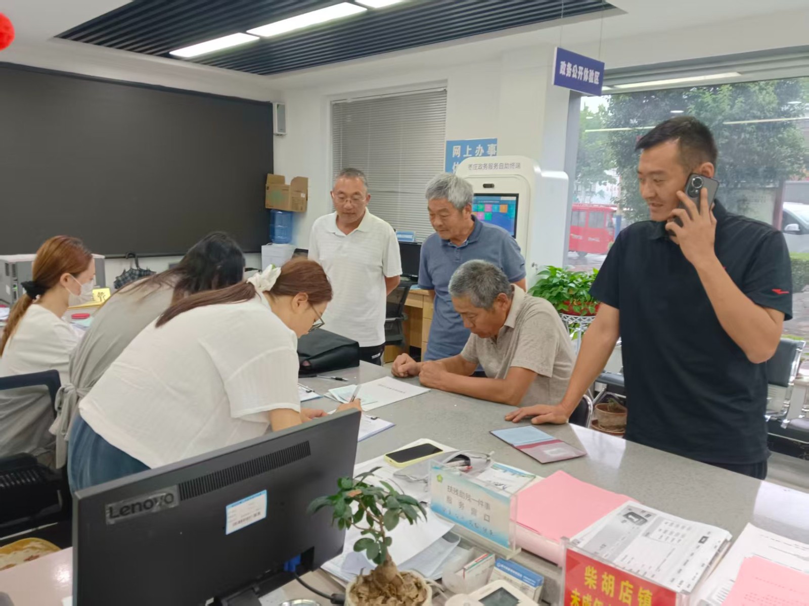 市民政局对新增特困进行自己能力评估
