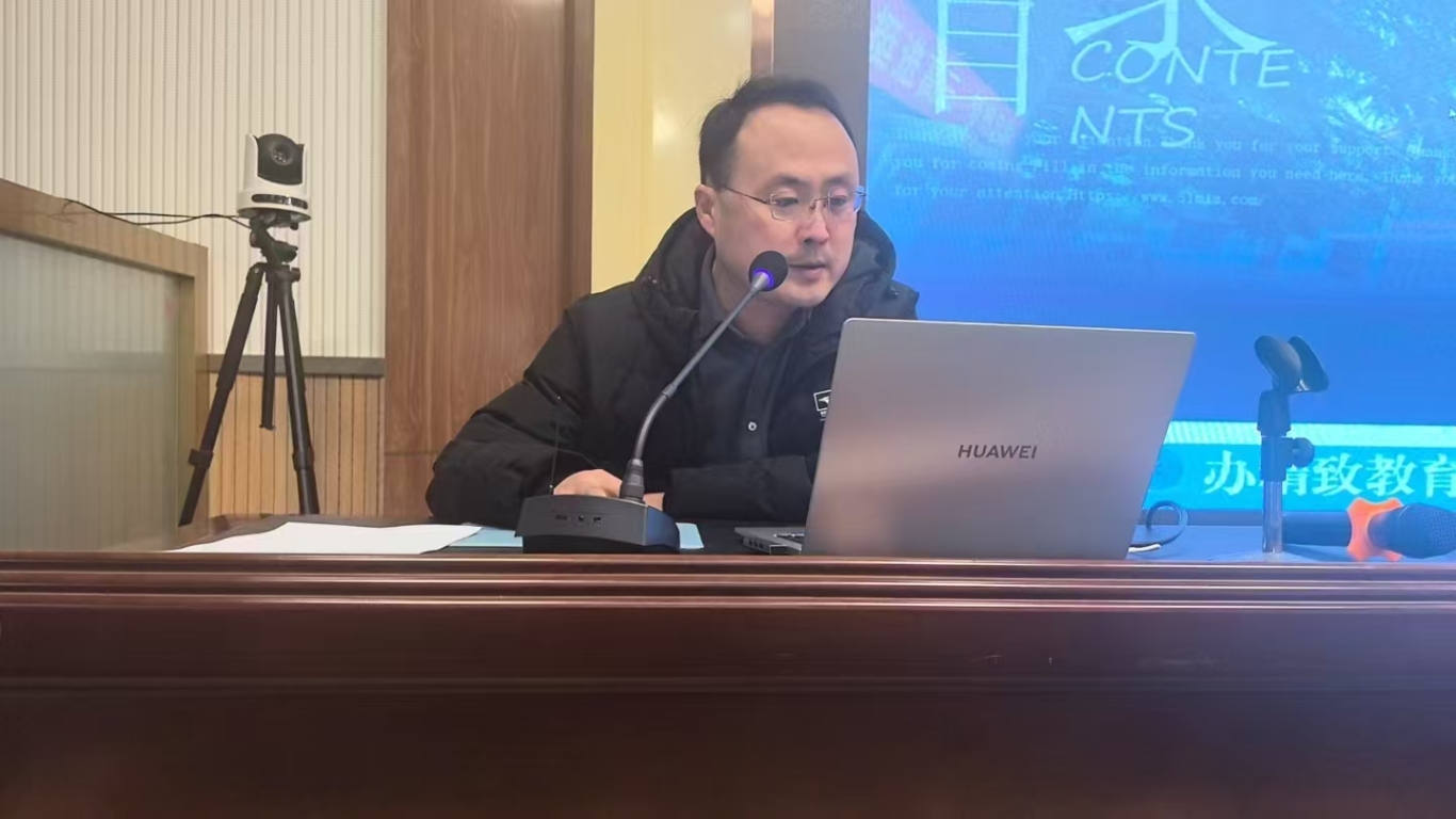 甘磊.jpg