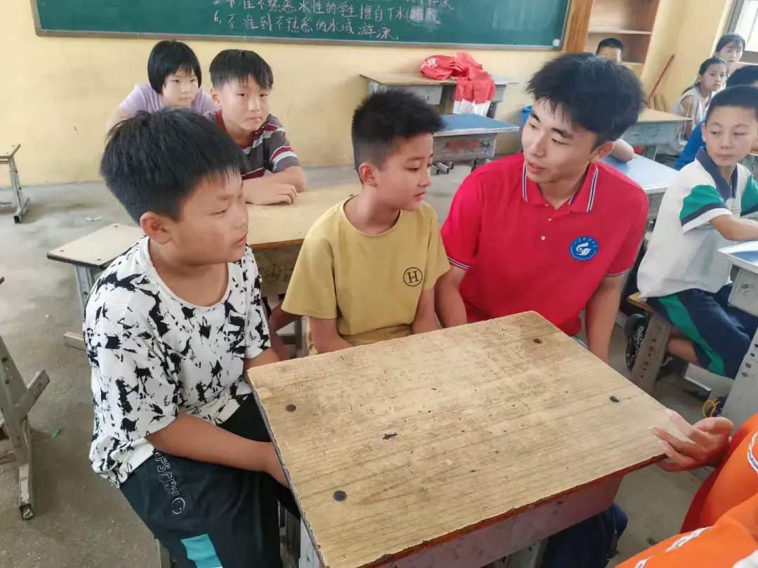 简篇-防溺护航,“教”筑安全 —— 山东科技大学数学学院蜜枣志愿服务队暑期“三下乡”安全教育纪实 图片