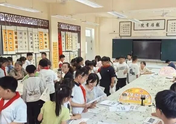 4中医药助力肺健康，综合干预慢阻肺宣传活动.jpg