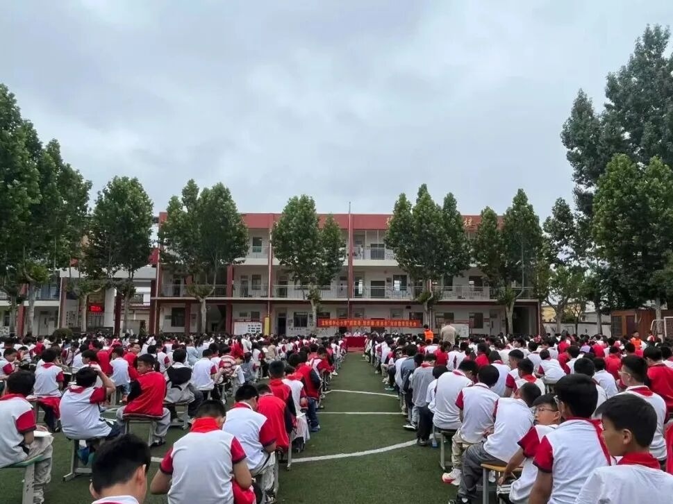 10、6月开展全民健康素养宣传月活动.jpg