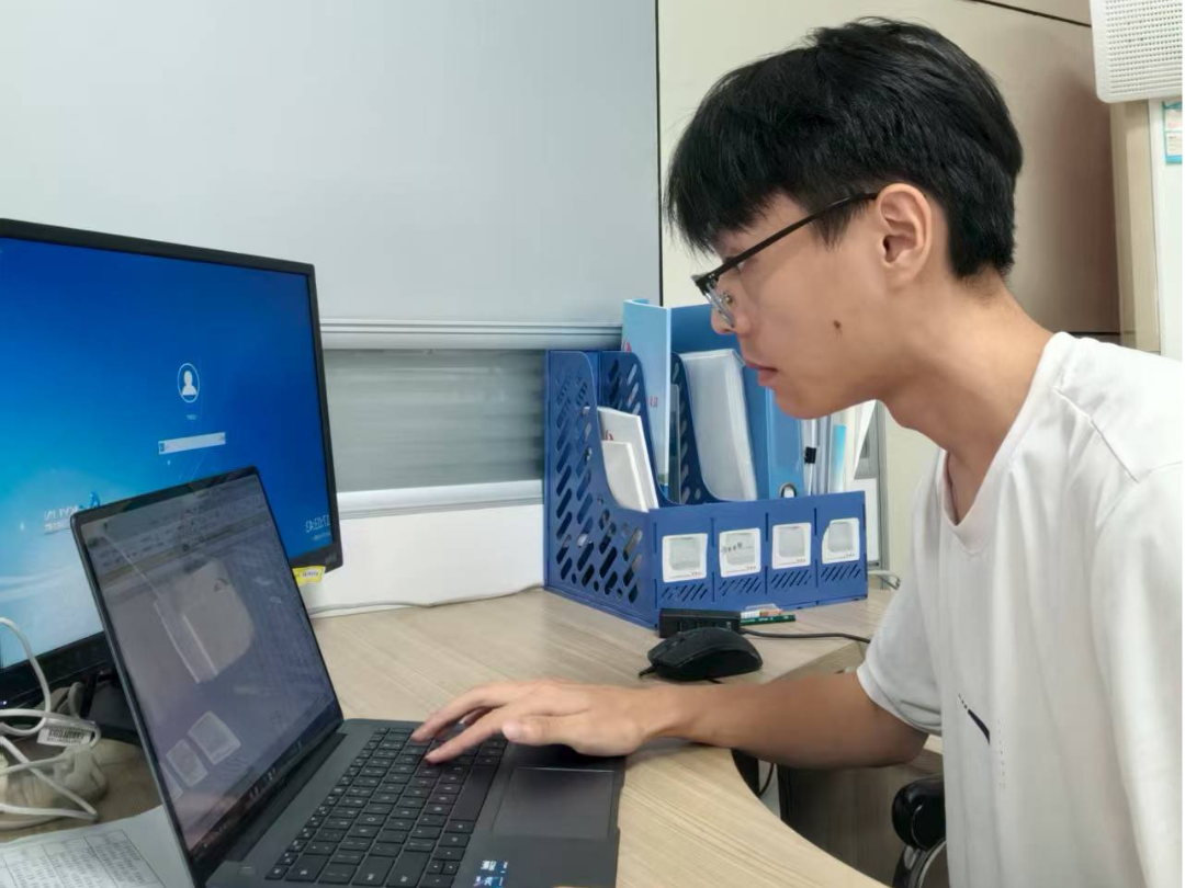战立杰2.png