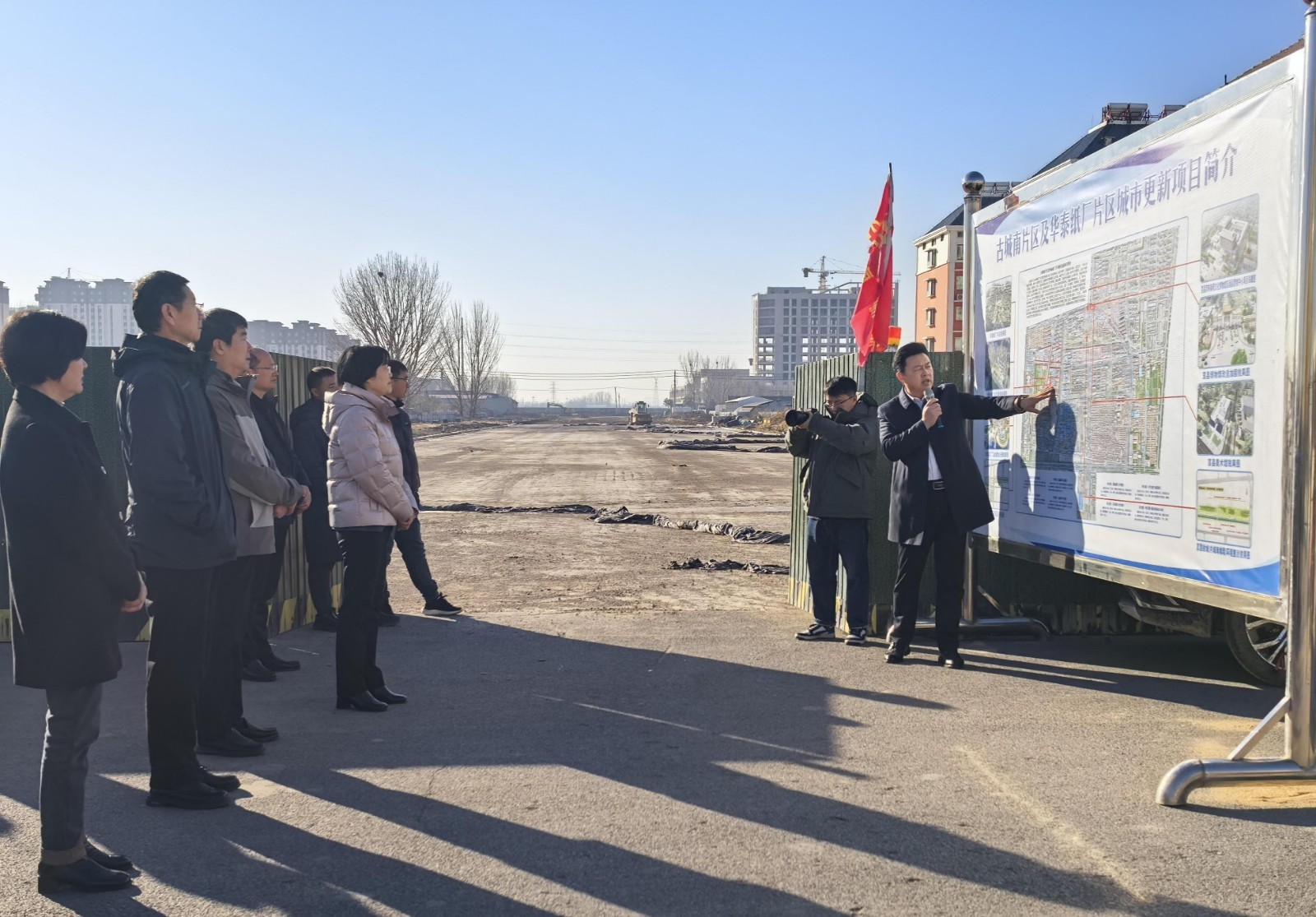 县政协视察住建局民生保障与城市建设工作